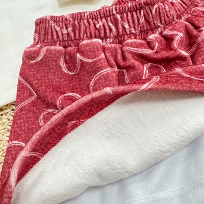 Conj. Blusa I Shine I Smile e Short Saia Corações em Plush - Off White e Vermelho